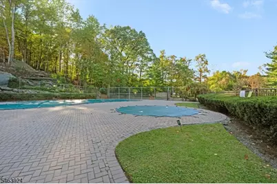 106 Stockton Ct, Parsippany, NJ 07950 - Photo 30