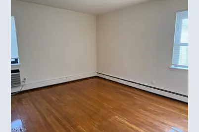 16 Roosevelt Pl #B6, Montclair, NJ 07042 - Photo 14