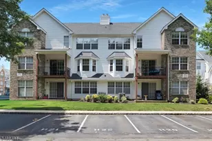 810 Plymouth Rd, North Brunswick Township, NJ 08902 - Photo 2