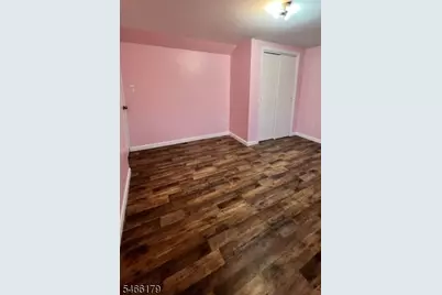 41 Springdale Ct, Clifton, NJ 07013 - Photo 12