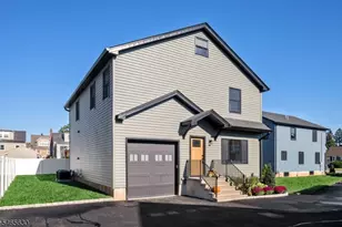 29 Bogert St, Totowa, NJ 07512 - Photo 2