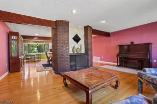 97 Amherst Ave, Woodbridge Township, NJ 07067 - Photo 28