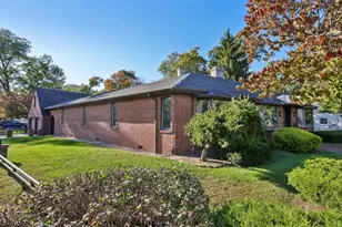 97 Amherst Ave, Woodbridge Township, NJ 07067 - Photo 8