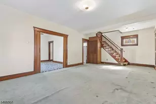 412 N Park Ave, Linden, NJ 07036 - Photo 10