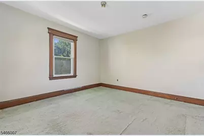 412 N Park Ave, Linden, NJ 07036 - Photo 22