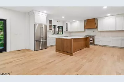 51 Dogwood Rd., Morris Plains, NJ 07950 - Photo 8