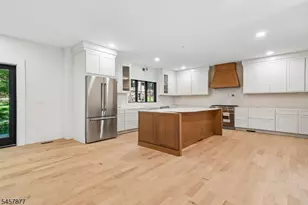 51 Dogwood Rd, Morris Plains, NJ 07950 - Photo 8