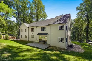 51 Dogwood Rd, Morris Plains, NJ 07950 - Photo 28
