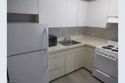 44 N Sussex St #D, Dover, NJ 07801 - Photo 6
