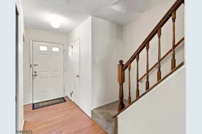 702 Brokaw Ct, Bridgewater, NJ 08807 - Photo 4