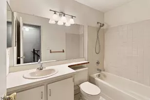 702 Brokaw Ct, Bridgewater, NJ 08807 - Photo 16