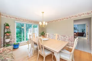86 Point View Pkwy, Wayne Twp., NJ 07470 - Photo 6