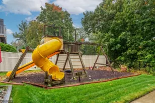 86 Point View Pkwy, Wayne Twp., NJ 07470 - Photo 34