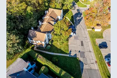 3302 Stonehedge Rd, Edison, NJ 08820 - Photo 6