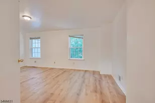 3302 Stonehedge Rd, Edison, NJ 08820 - Photo 24