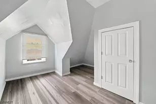 27 Richelieu Terrace, Newark, NJ 07106 - Photo 20