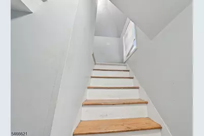 27 Richelieu Ter, Newark, NJ 07106 - Photo 22