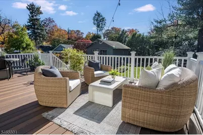 15 Euclid Pl, Montclair, NJ 07042 - Photo 28