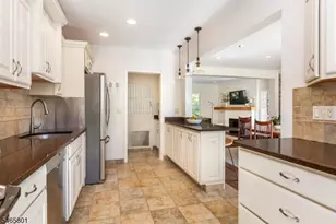 15 Euclid Pl, Montclair, NJ 07042 - Photo 16