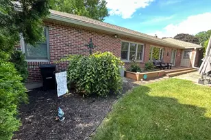 411 Sussex St, Pohatcong Township, NJ 08865 - Photo 1
