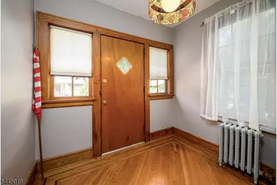 52 Orchard Rd, Maplewood, NJ 07040 - Photo 4