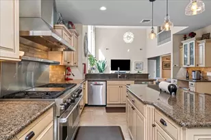 13 E Hidden Valley Ct, Andover Township, NJ 07821 - Photo 12