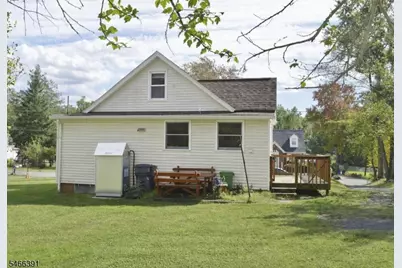 42 Malapardis Rd, Hanover Township, NJ 07981 - Photo 4