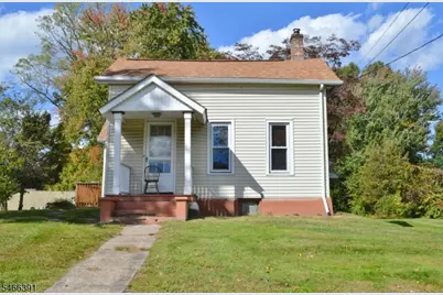 42 Malapardis Rd, Hanover Township, NJ 07981 - Photo 2
