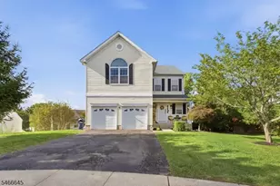 607 Patricia Cir, Greenwich Township, NJ 08886 - Photo 2