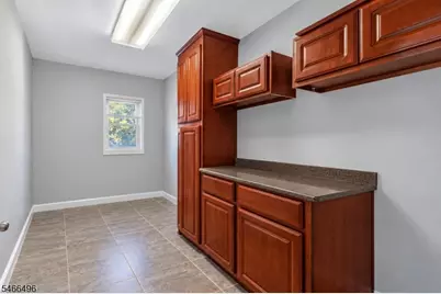 114 Old Bloomfield Ave, Parsippany, NJ 07054 - Photo 8