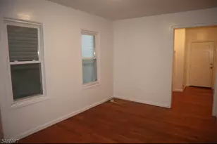 28 Stuyvesant Ave., Newark, NJ 07106 - Photo 6