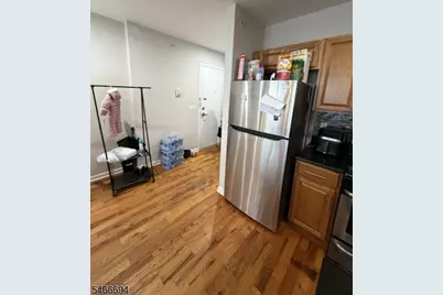 111 Anderson Ave #8, Fairview, NJ 07022 - Photo 4