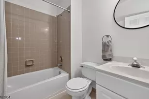 8 Oak Knoll Ln, Bedminster Township, NJ 07921 - Photo 16