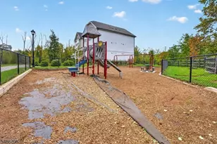 504 Altra Rd, Raritan Township, NJ 08822 - Photo 18