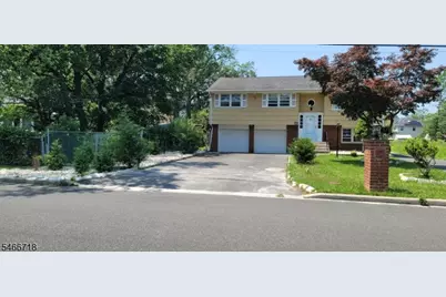 4 Arlington Pl, Piscataway Township, NJ 08854 - Photo 1