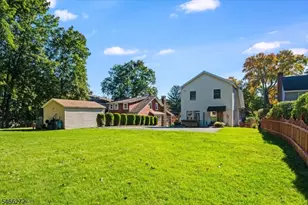 31 Elizabeth St, Caldwell, NJ 07006 - Photo 8
