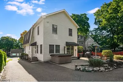 31 Elizabeth St, Caldwell, NJ 07006 - Photo 6