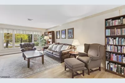 8 Stacy Ln, Bernards Township, NJ 07920 - Photo 10