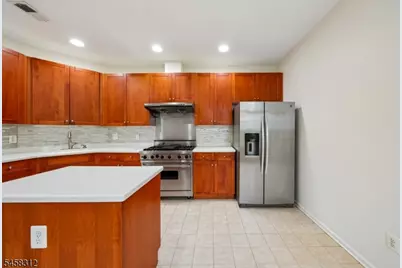 611 Binghampton Ln, Livingston, NJ 07039 - Photo 14