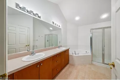 611 Binghampton Ln, Livingston, NJ 07039 - Photo 26