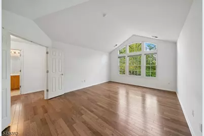 611 Binghampton Ln, Livingston, NJ 07039 - Photo 30