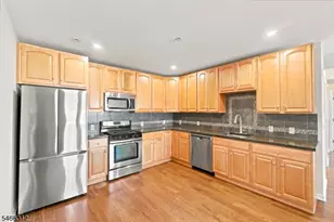 22 Sylvan St, Rutherford, NJ 07070 - Photo 4