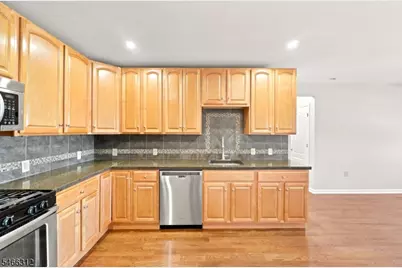 22 Sylvan St #2A, Rutherford, NJ 07070 - Photo 6