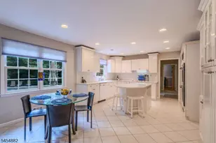 6 Burlington Ln, East Brunswick Township, NJ 08816 - Photo 18