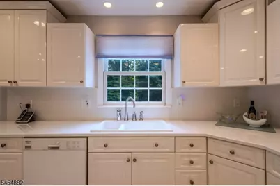 6 Burlington Ln, East Brunswick Township, NJ 08816 - Photo 14