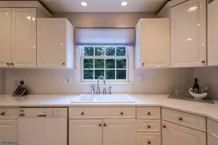 6 Burlington Ln, East Brunswick Township, NJ 08816 - Photo 14