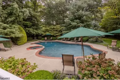 6 Burlington Ln, East Brunswick Township, NJ 08816 - Photo 30