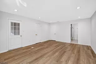 70 Village Cir, Bridgewater Twp., NJ 08807 - Photo 24