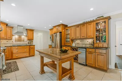 20 Round Top Rd, Warren Township, NJ 07059 - Photo 4