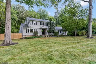 20 Round Top Rd, Warren Township, NJ 07059 - Photo 1